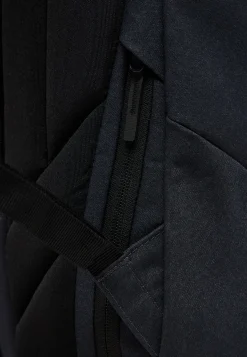Mainkai Pack
