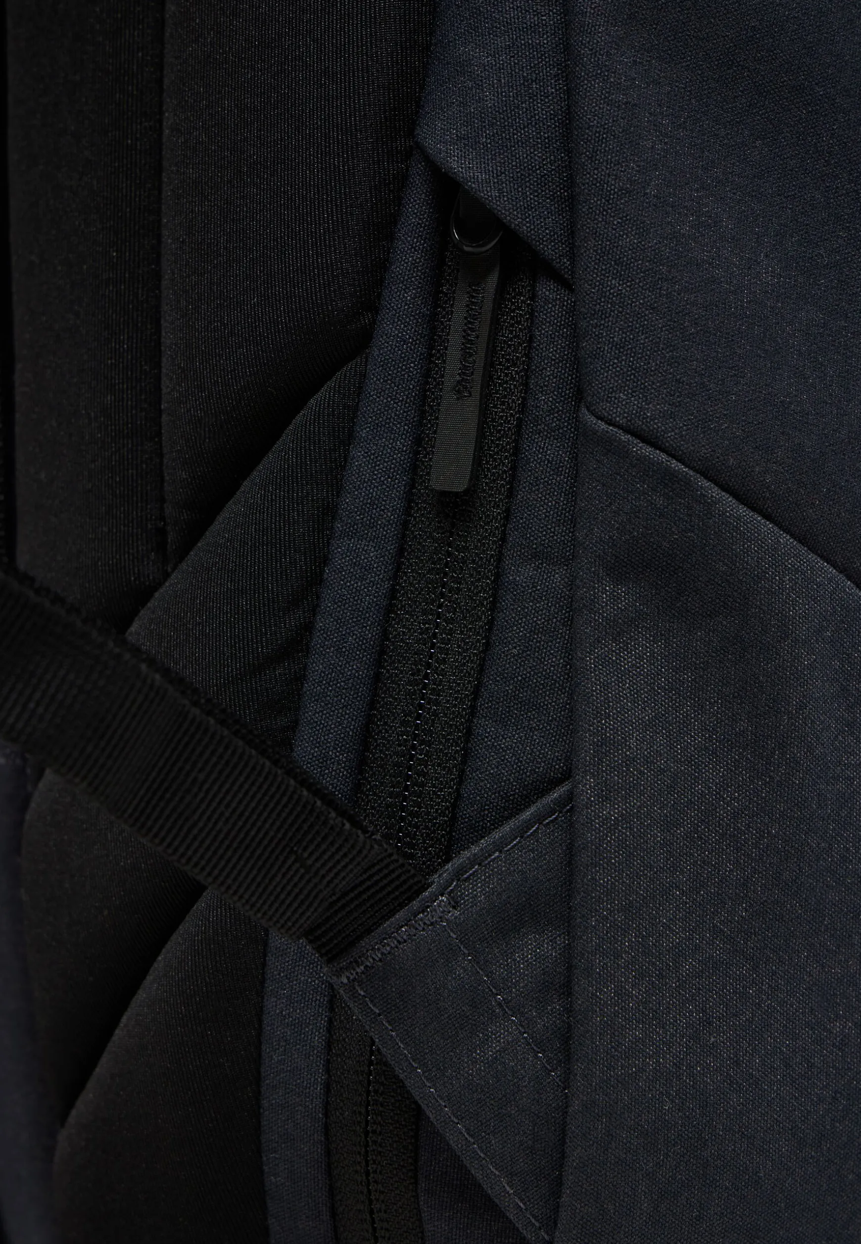 Mainkai Pack
